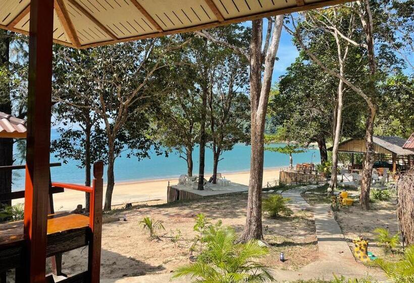 Бунгало Deluxe, Marina Resort Koh Phayam Ranong