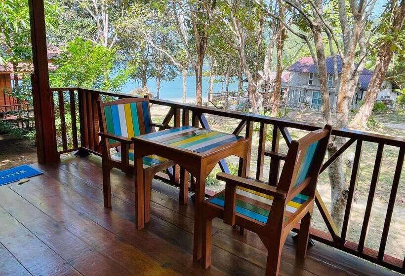 Бунгало Стандарт Вид на Море, Marina Resort Koh Phayam Ranong