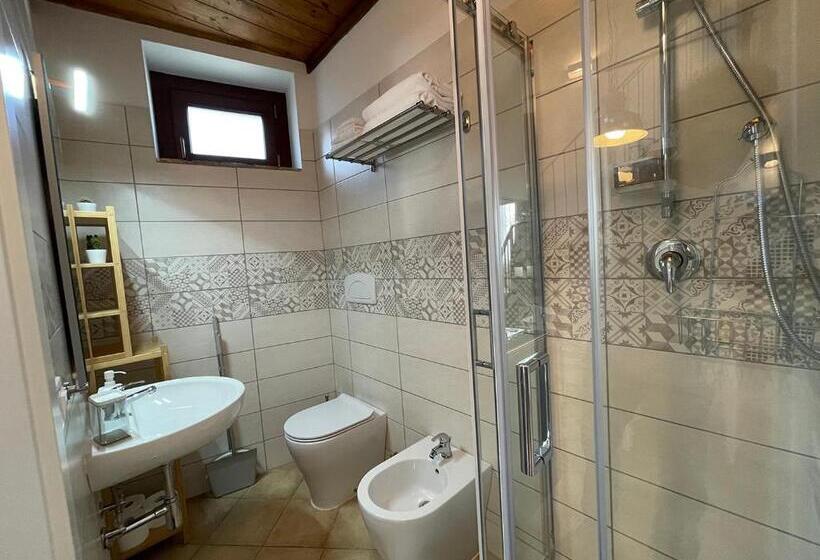 1 Bedroom Penthouse Apartment, B&b Sacca