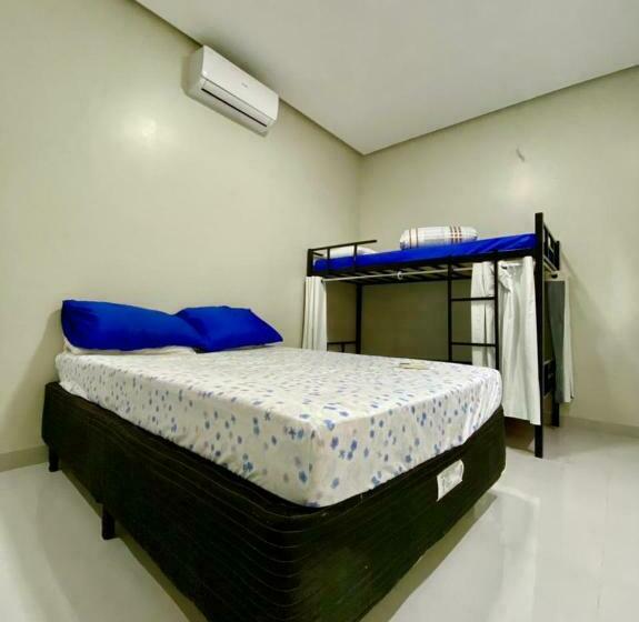 스탠다드 룸 공동 욕실, Hostel Flor De Carajás