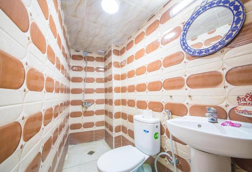 اتاق استاندارد سه نفره, Riad Haddaji Fes