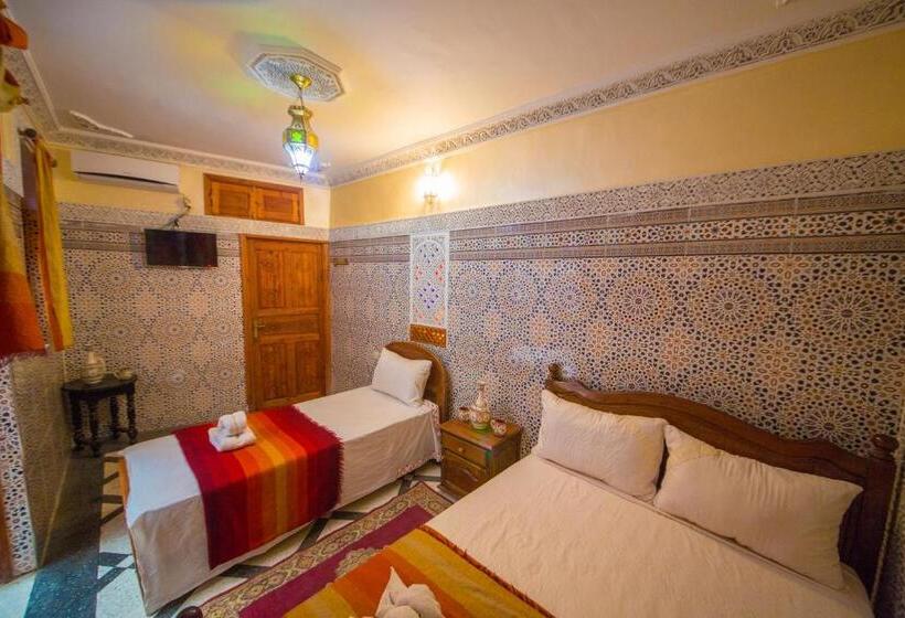 اتاق استاندارد سه نفره, Riad Haddaji Fes