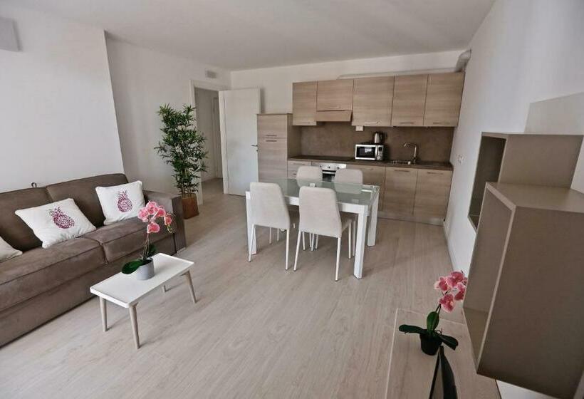 Апартаменты 1 Спальня, & Apartments Eldorado