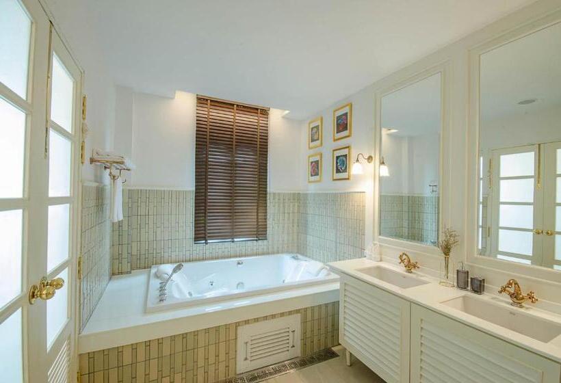 Полулюкс, Buri Sriping Riverside Resort & Spa   Sha Extra Plus