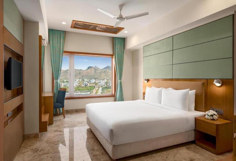 高级客房, Howard Johnson By Wyndham Udaipur Roop Nagar