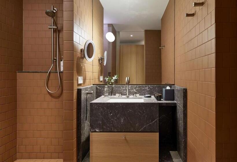 Номер Стандарт, Hyatt Centric Melbourne