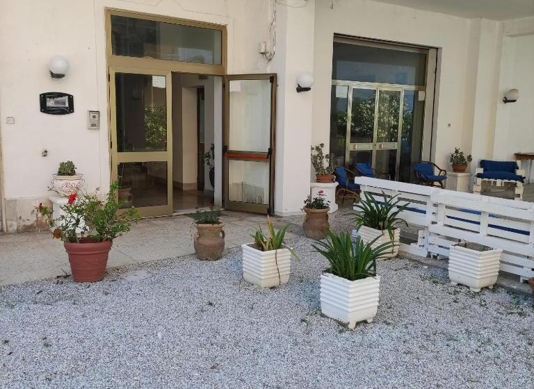 片側に海が見えるデラックスルーム, B&b Domus Piedigrotta