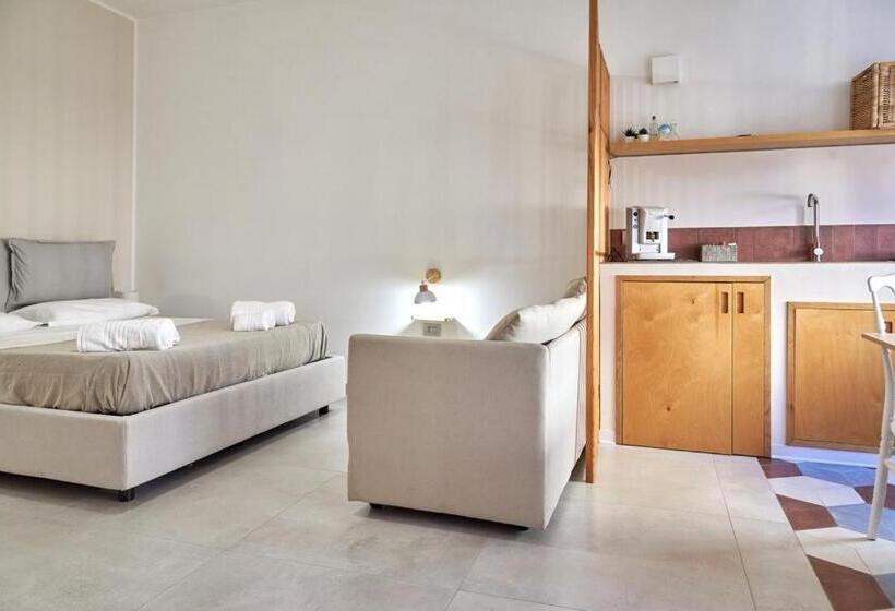 اتاق کلاسیک چهارنفره, Madama B&b