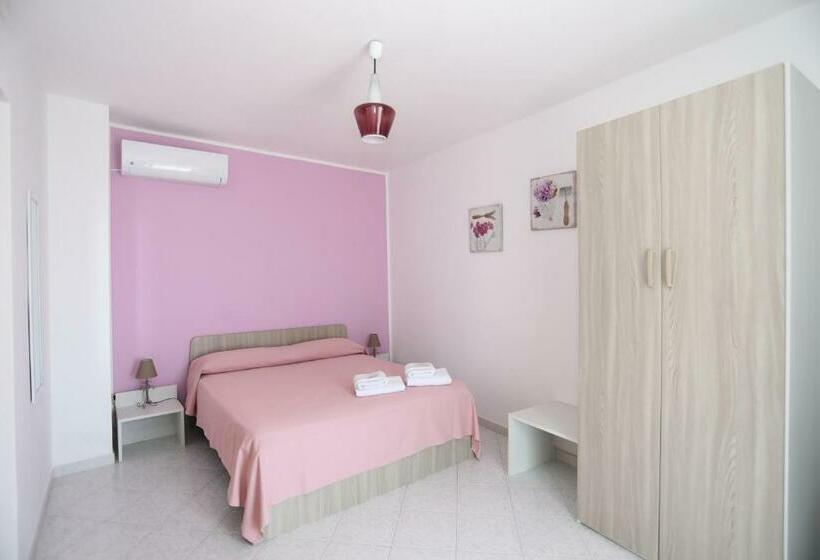 Номер Стандарт Вид на Море с Балконом, B&b Saracinello