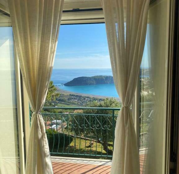 Четырехместный Номер Стандарт Вид на Море, B&b Saracinello