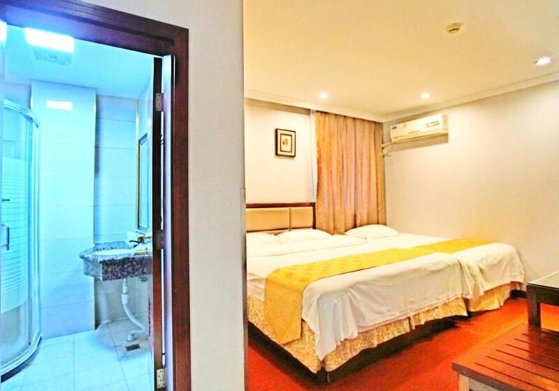 Семейный Номер, Greentree Inn Jinan Bus Terminal Station Express