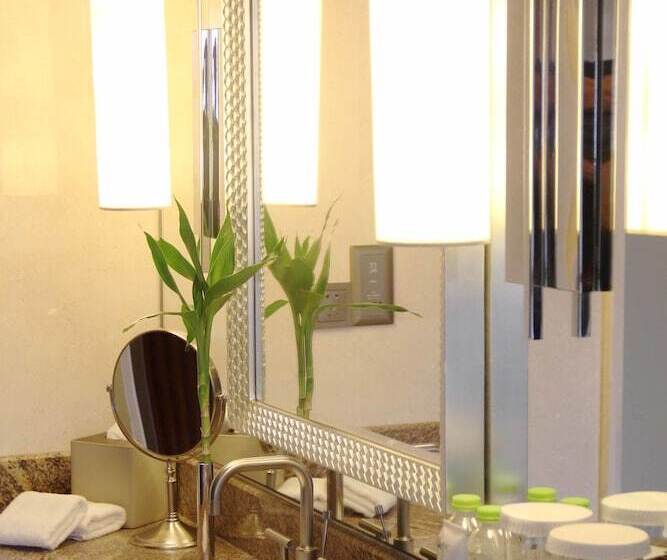 Номер Executive Вид на Море, Hilton Qingdao Golden Beach