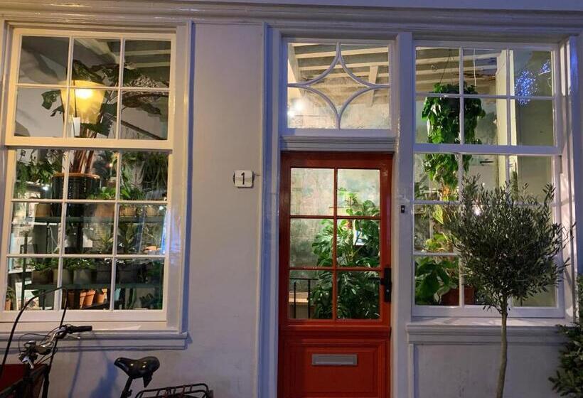 豪华房间, Daen’s Greenhouse