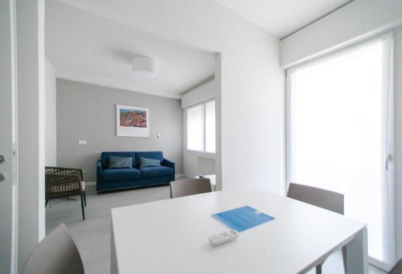 Apartamento 1 Dormitório com Sacada, Mar60 Apartments