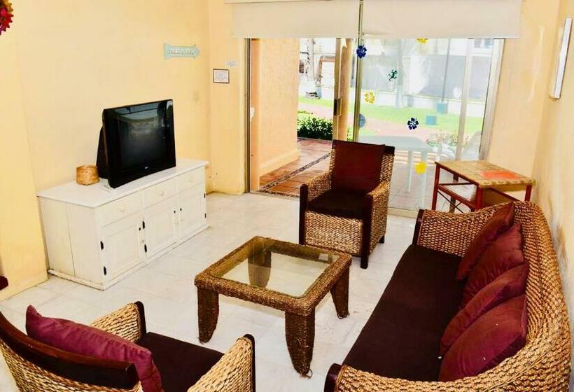 ガーデンビュースタンダード４ベッドルーム, Villa Para 5 Personas 4 Adultos Y 1 Menor En Hotel Tsoro Ixtapa Wifi Gratis