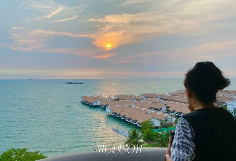 プレジデントスイートルーム, Maison Seaview Suites Port Dickson