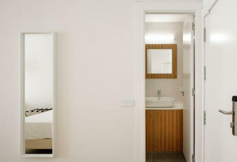 استودیوی استاندارد, Mush Room Apartamentos