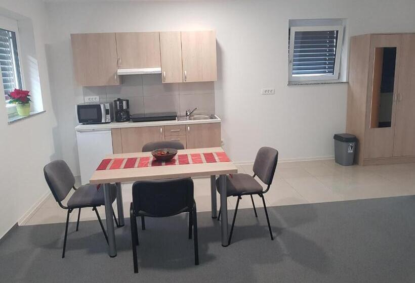 آپارتمان 1 خوابه, Apartmaji Janković