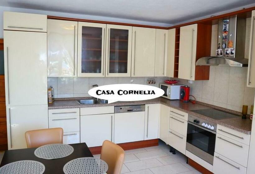 ویلای 1 خوابه, Casa Cornelia