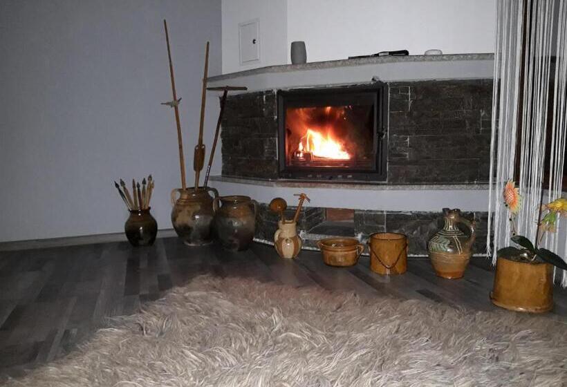 Семейный Номер, Colț De Rai   Camera De Inchiriat