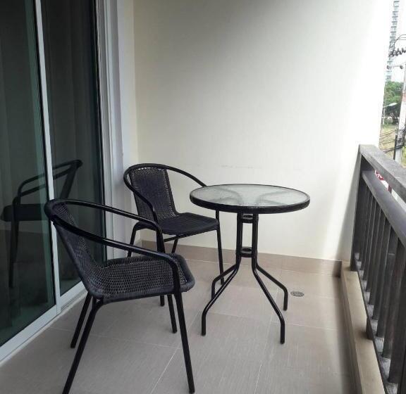 Студия Стандарт, Jomtien Beach Penthouses Condo
