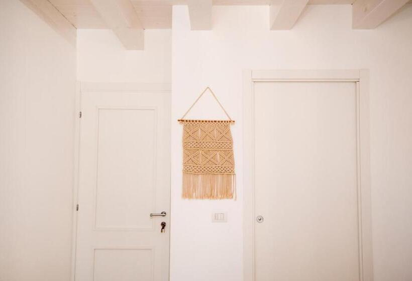 Quarto standard, Casa Memi