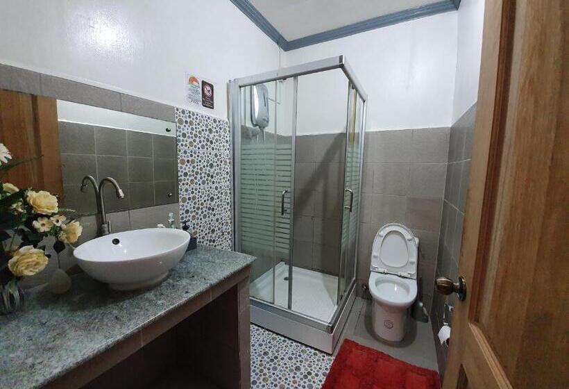 Семейный Номер, Unk S House Homestay