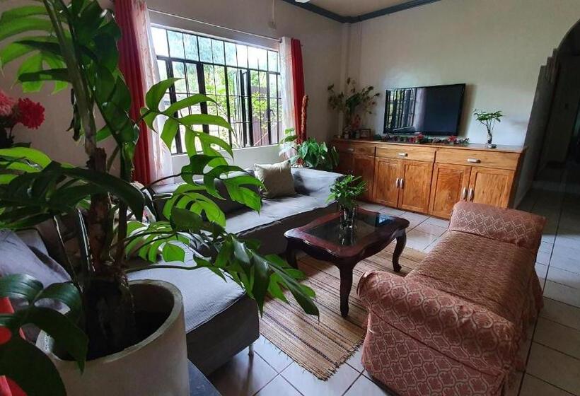 Номер Стандарт, Unk S House Homestay