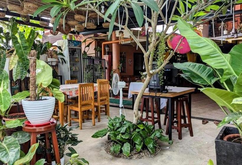 Трехместный Номер Комфорт, Unk S House Homestay
