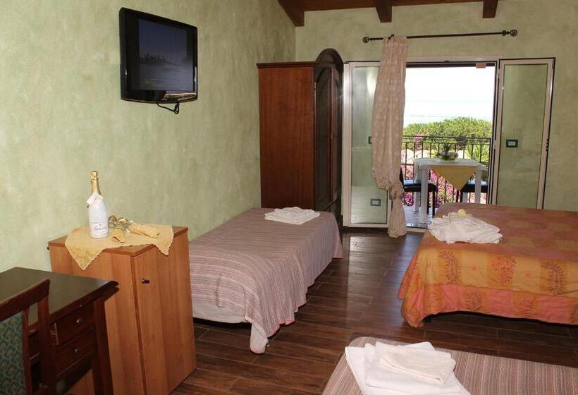 스탠다드 스튜디오 바다 전망, Villa Paladino   B&b E Guest House