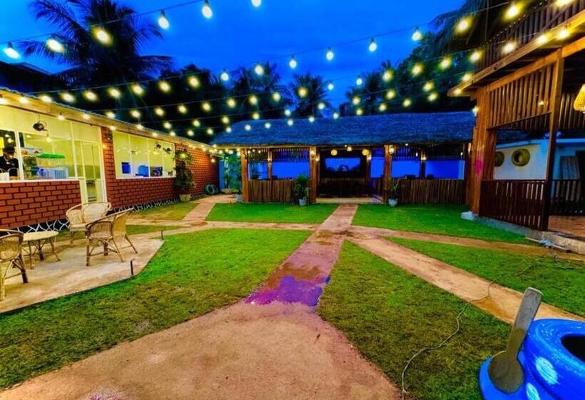 اتاق اکونومی, Nilaveli Hybrid Holiday