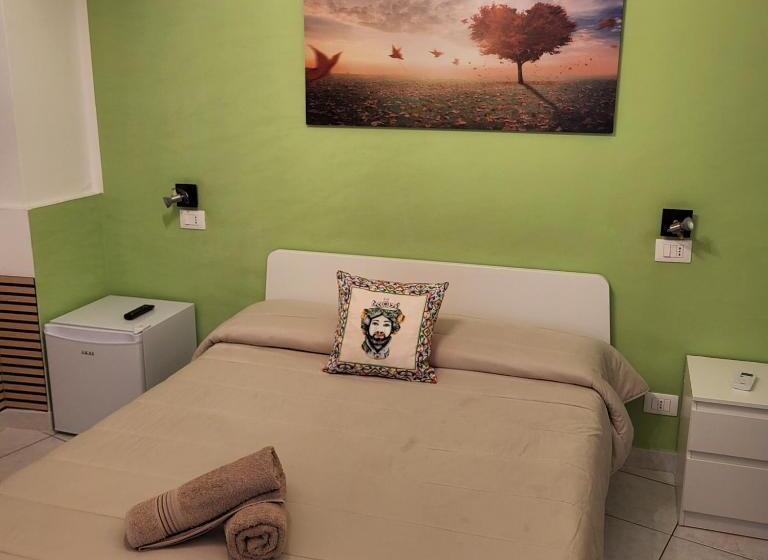 Номер Deluxe, Da Nina