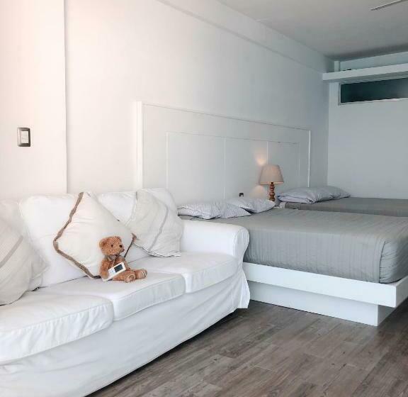 Standard Room Sea View, The Ocean Vibes Suites By Casa Paraiso