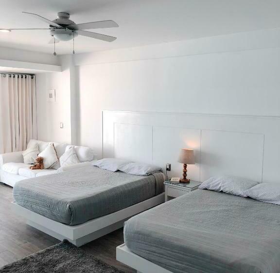 Standard Room Sea View, The Ocean Vibes Suites By Casa Paraiso