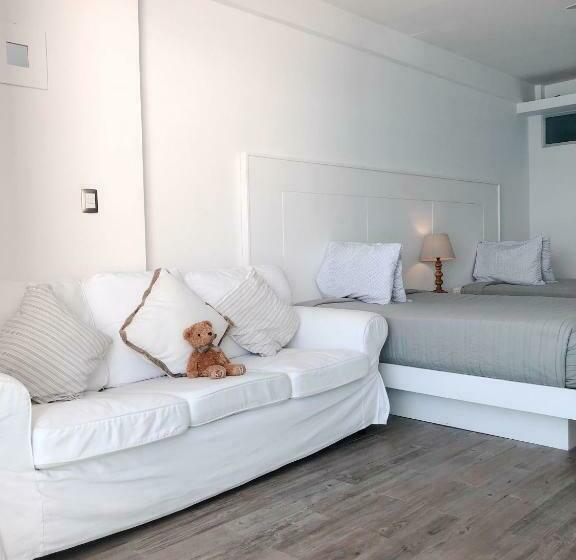 Standard Room Sea View, The Ocean Vibes Suites By Casa Paraiso