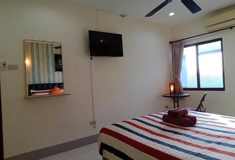 스탠다드 룸, Living Room Guesthouse & Cafe Bar