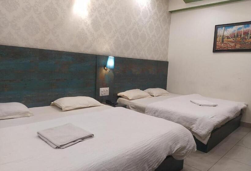 Четырехместный Номер Стандарт, Geeta Residency Haridwar