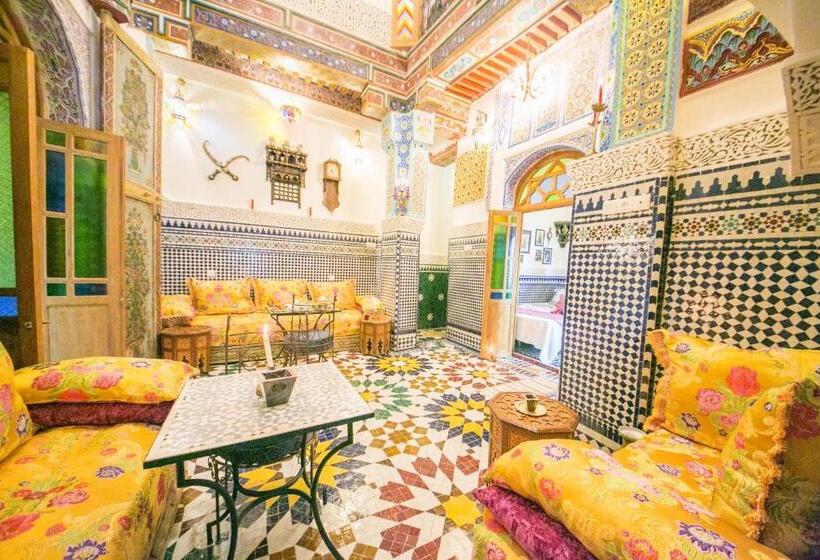اتاق سوپریور سه تخته, Palais Fes Yahya