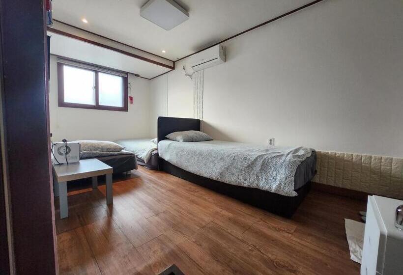 デラックストリプルルーム, Olive Hostel Myeongdong