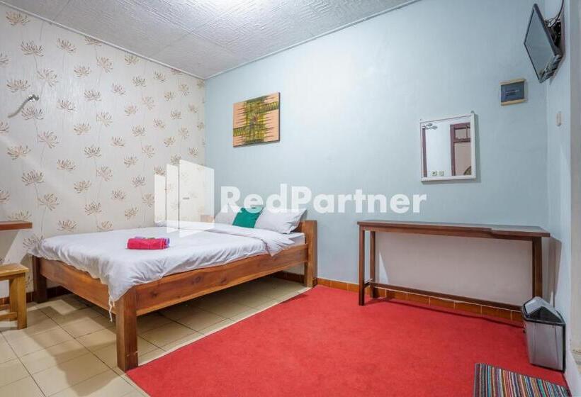 Номер Стандарт, Nafisa Homestay Syariah Near Jatim Park 3 Batu Mitra Reddoorz