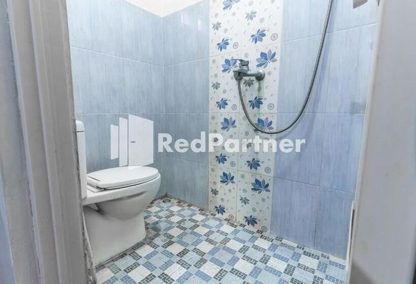Номер Economy, Nafisa Homestay Syariah Near Jatim Park 3 Batu Mitra Reddoorz