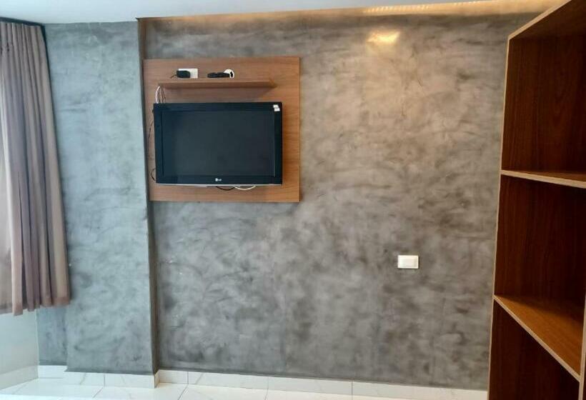 דירת חדר, Victory Flat Tambaú Br