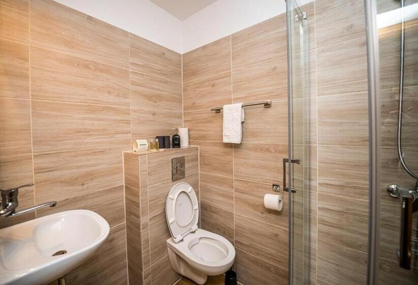 Номер Стандарт, Ariston