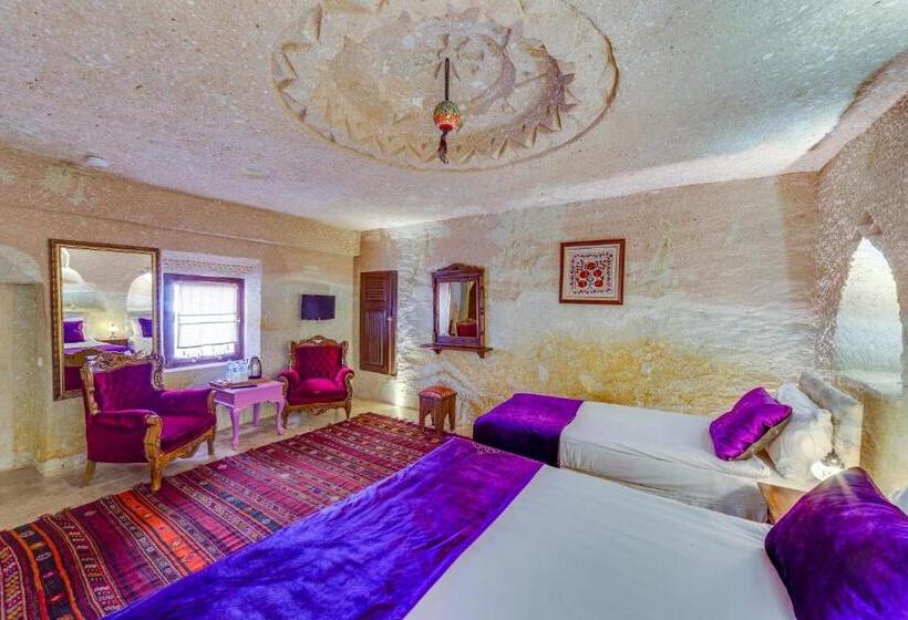 غرفة قياسية ثلاثية مزودة بشرفة, Cappadocia Abras Cave