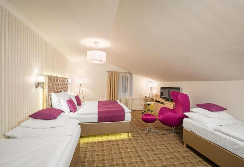 اتاق سوپریور چهار تخته, Pytloun Wellness Hotel Harrachov
