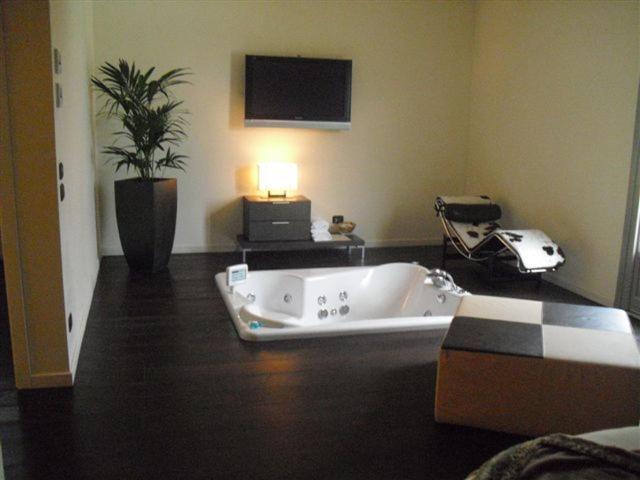 סוויטה, Joia Hotel & Luxury Apartments