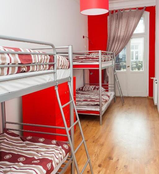 Номер Стандарт Четырехместный Совместный Санузел, Retro Hostel