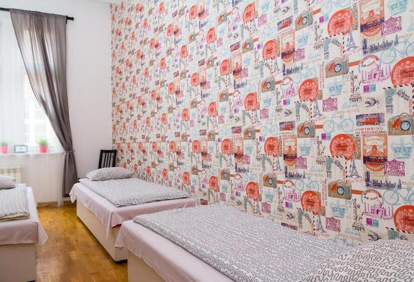 Трехместный Номер Стандарт Совместная Ванная, Retro Hostel