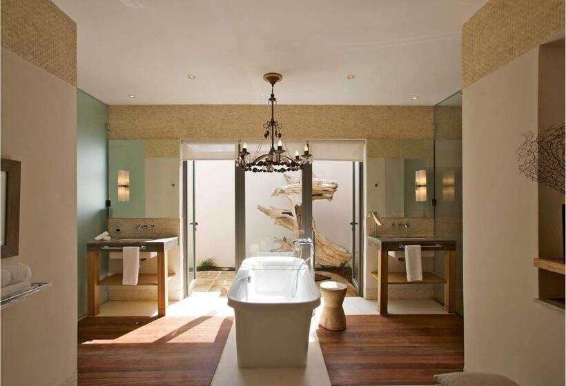 ویلای 5 خوابه, Anahita Golf & Spa Resort