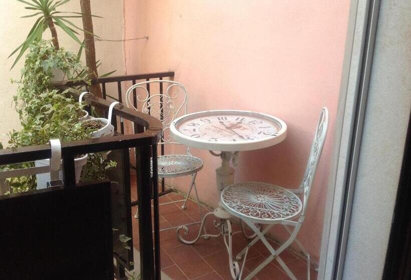 اتاق استاندارد با بالکن, B&b La Maison Del Borgo Antico